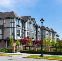 6 Tips for Improving Curb Appeal at Your Rental Community