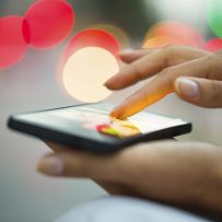 5 Ways to Enhance Your Presence on Mobile