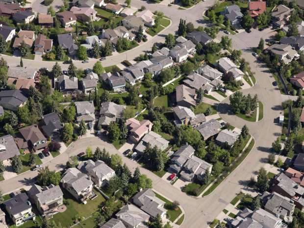 Canada Mortgage and Housing Corporation says in its second-quarter report that payments on 1,487 mortgages in Alberta were three months or more overdue as of June 30 — up from 978 at the same time in 2015.
