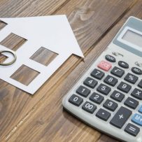 Poll says Ontario political parties should address affordable housing