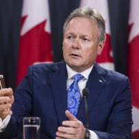 Poloz Says Bank of Canada Will Proceed ‘Cautiously ’ on Rates