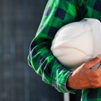 Robust Growth Pushes Canada’s Jobless Rate to Lowest Since 1970s