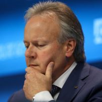 As Poloz takes the spotlight, Bay Street eyes rate cut clues