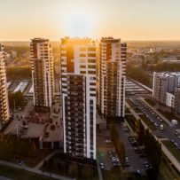 RENTS DROP 3% IN CANADA
