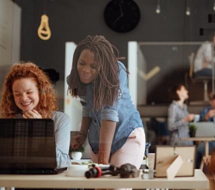 BUILDING AN ONBOARDING PROGRAM THAT KEEPS EMPLOYEES