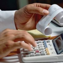 NEARLY HALF OF ATLANTIC CANADIANS FEAR THEY CAN’T COVER LIVING EXPENSES IN 2021