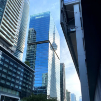 THE CANADIAN PROPERTY BUBBLE IS PUSHING RENTS HIGHER AS MORE APARTMENTS SIT EMPTY