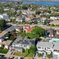 CANADA PENSION MAKES FORAY INTO U.S. SINGLE FAMILY HOMES