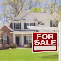 CANADIAN REAL ESTATE PRICES EXPECTED TO DROP 24%, CAN CRASH 40%