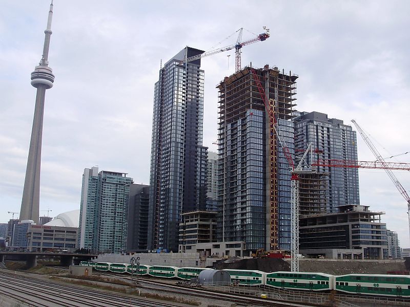 TORONTO COULD FACE WAVE OF CONDO PROJECT CANCELLATIONS AS COSTS RISE