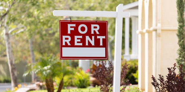 CANADIAN TENANTS WILL SOON BE ABLE TO PAY A SMALL FEE TO INCLUDE RENT PAYMENTS IN CREDIT HISTORY